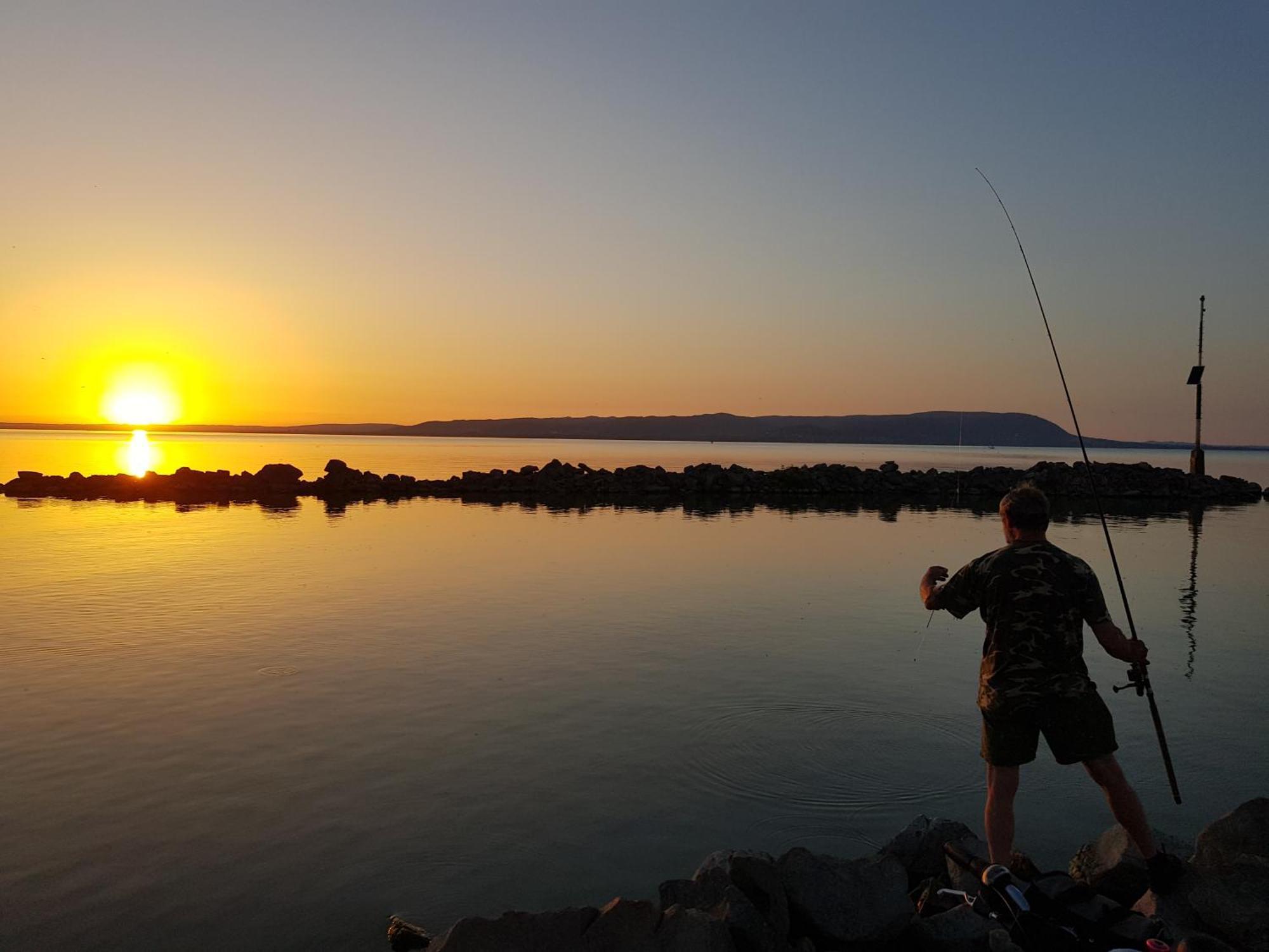 Hullám Villa B&B Balatonmáriafürdő Esterno foto